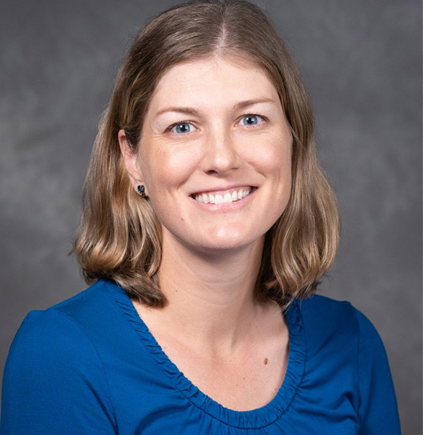 Kayla Marks headshot