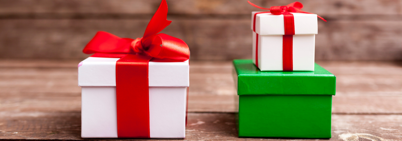 gift boxes with bows